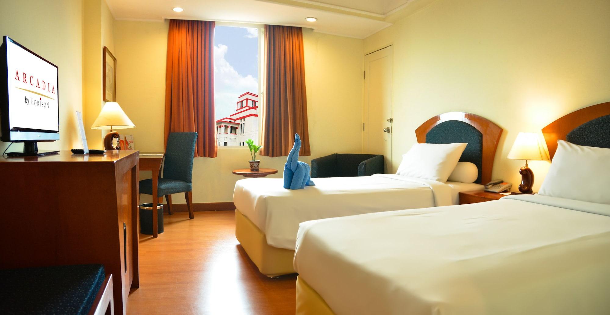 Arcadia Surabaya Hotel Exterior photo