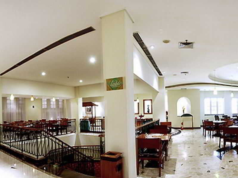 Arcadia Surabaya Hotel Exterior photo
